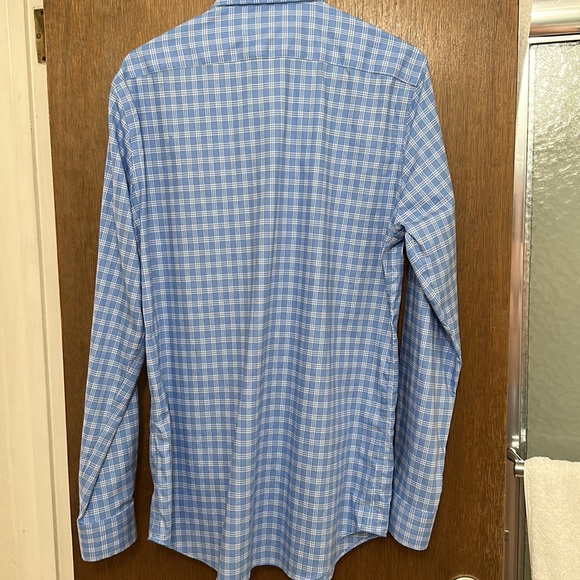 Banana Republic Dress Shirt in Checkered Blue. Medium, tall. - Picture 3 of 4